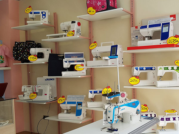 Máquinas De Coser Almería máquinas de coser de marcas diferentes